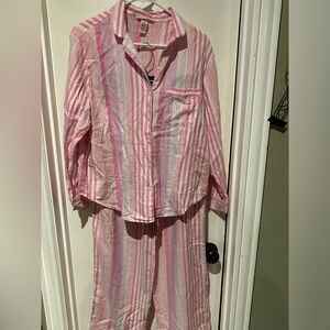 Victoria's Secret Women's White and Pink Pajamas
